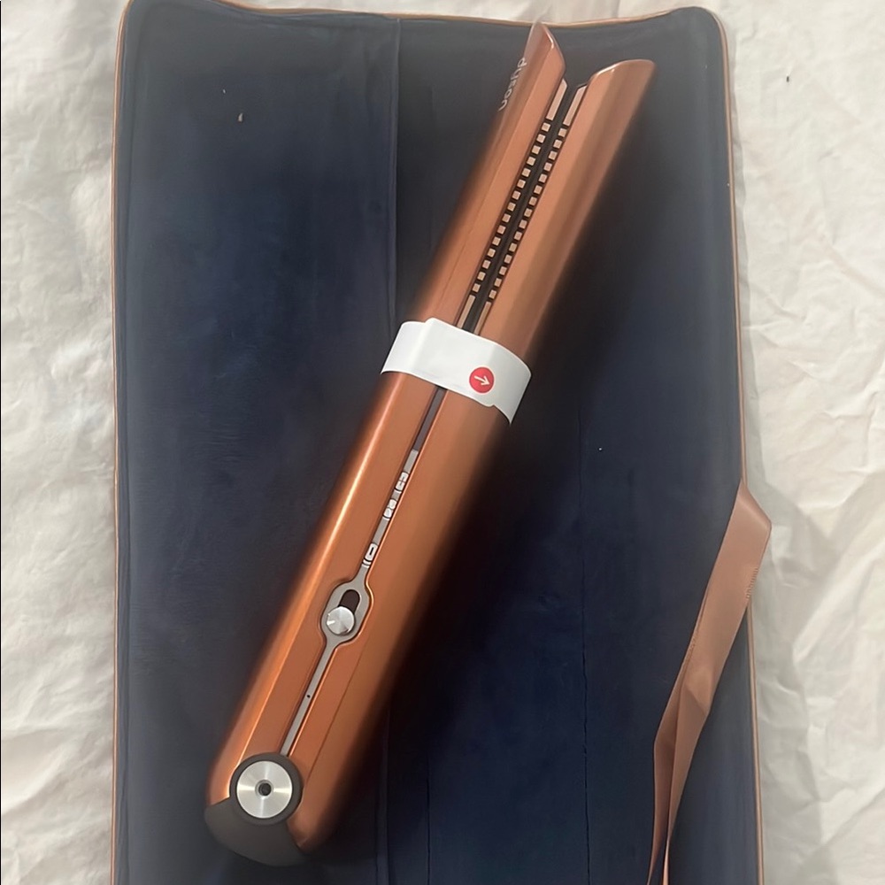 Refurbished Dyson Corrale straightener